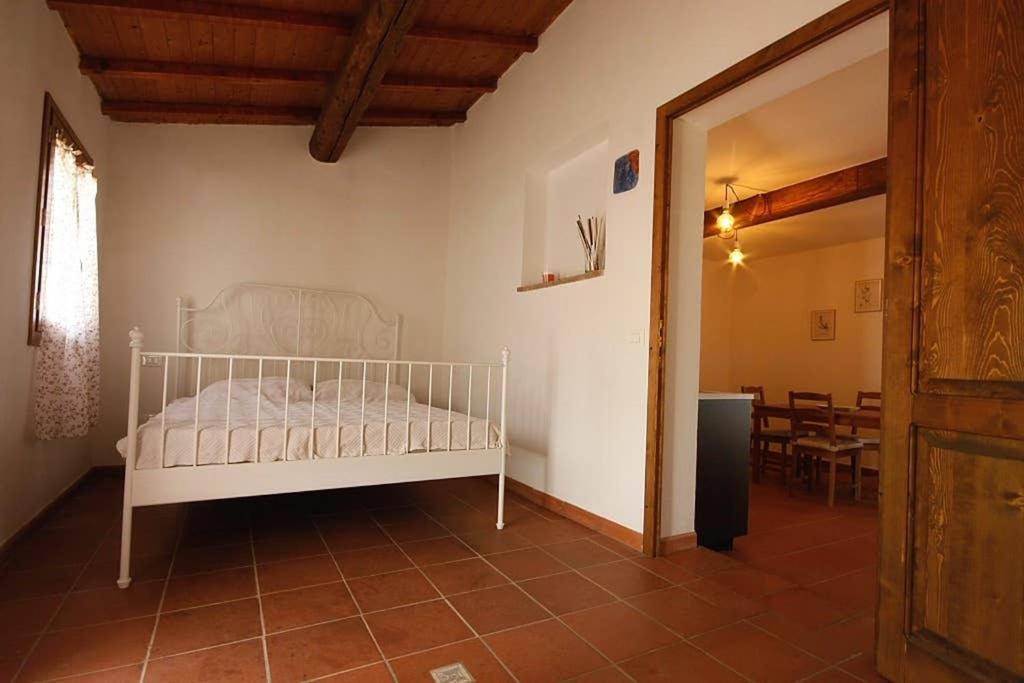 Villa con Piscina 10 Posti Letto, L'Oliveta Di Rivalto Chianni Esterno foto