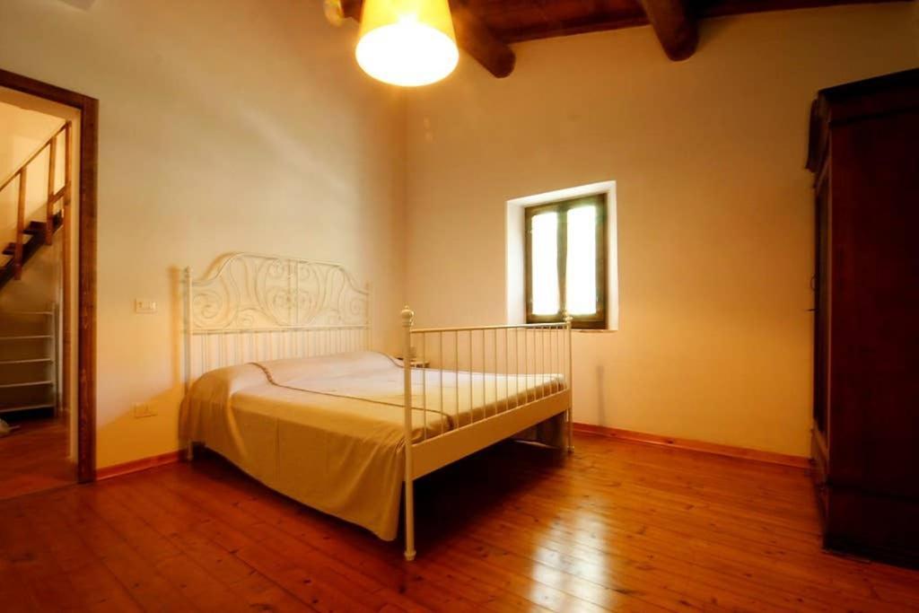 Villa con Piscina 10 Posti Letto, L'Oliveta Di Rivalto Chianni Esterno foto